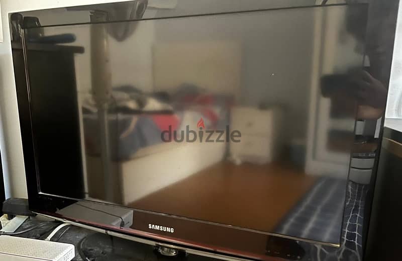 Samsung TV 32” for sale 3