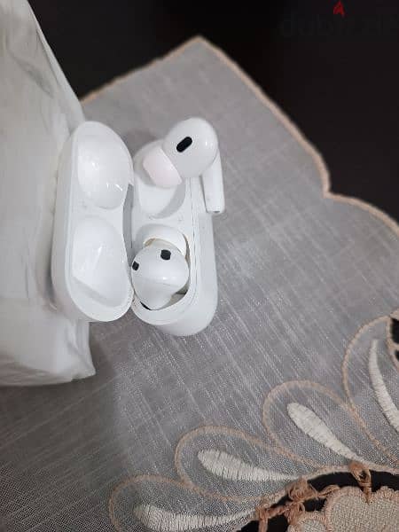 Airpods Pro 2nd generation 1