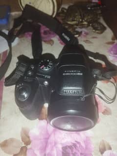 كاميرا  finepix s2000 hd