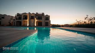 فيلا للبيع على الاجون مباشرة في في قلب خليج مكادي على ساحل البحر الأحمر الغردقة Villa for sale in Makadi Hurghada
