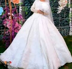 فستان زفاف
