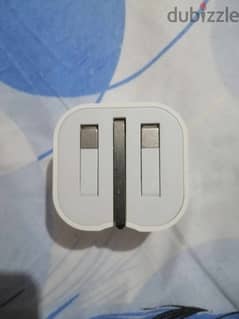 apple charger 0