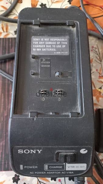 Battery charger power AC_ V16A 0