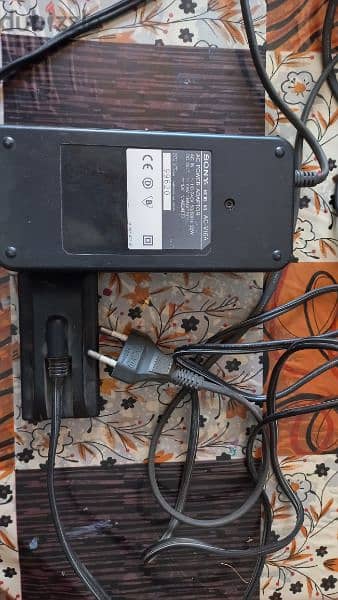 Battery charger power AC_ V16A 4