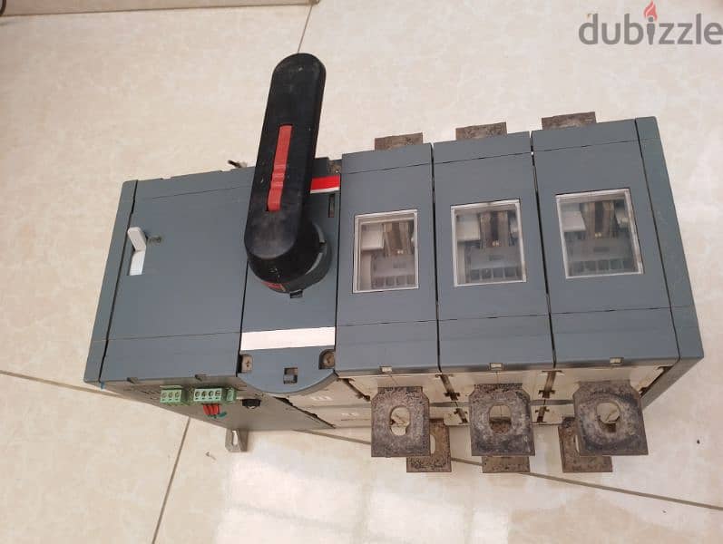 Automatic transfer switch 630 A 1