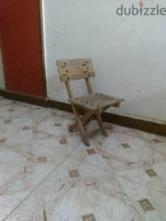 كرسي خشب مفصلات صغير للاطفال//تم البيع