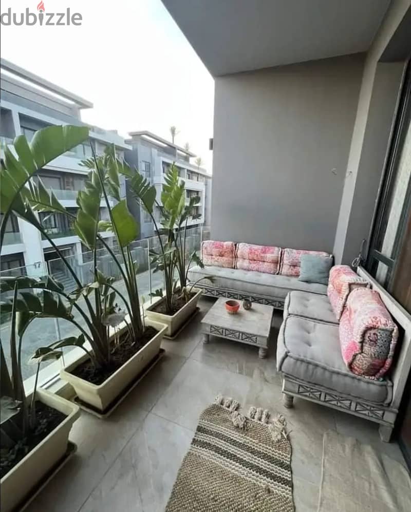 Garden apartment for sale 160 m, immediate receipt and finishing, in La Vista, El Patio 7, Fifth Settlement, next to American University, installments 14