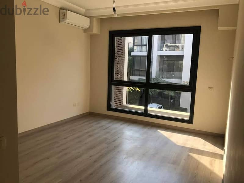 Garden apartment for sale 160 m, immediate receipt and finishing, in La Vista, El Patio 7, Fifth Settlement, next to American University, installments 15