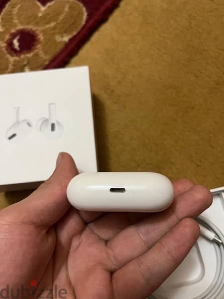 apple AirPods Pro 6