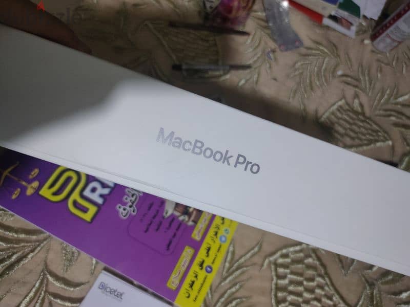 MacBook Pro m1, Ssd 512, Ram 16 , screen 14 inch, battery 100% 3
