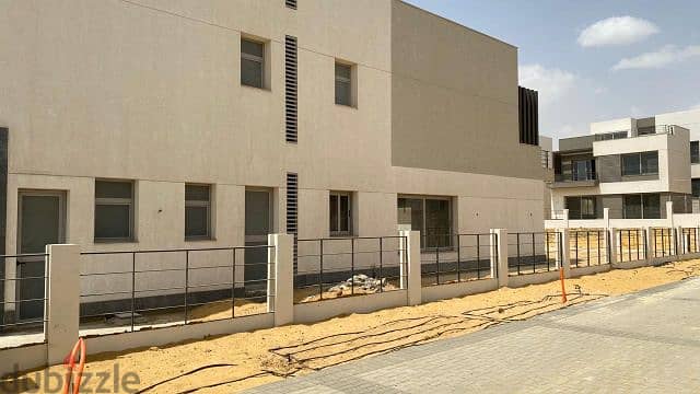 Townhouse for sale, semi-finished, with private roof, in the best location in Palm Hills New Cairo 6