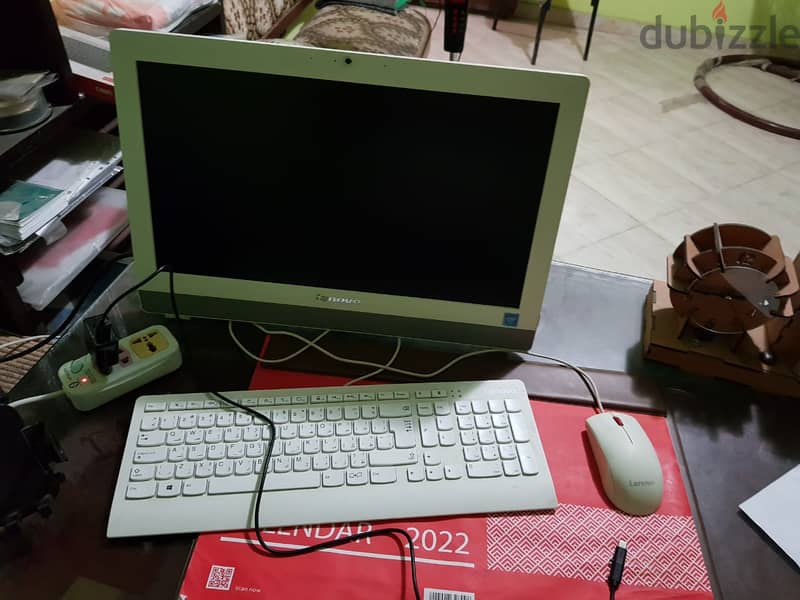 All in one desktop used like new 4