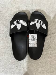 Adidas slipper