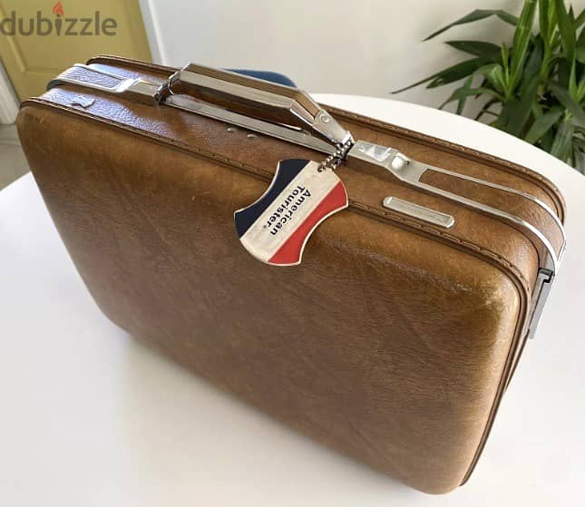 1 American Tourister Briefcase + 1 Samsonite Briefcase 3