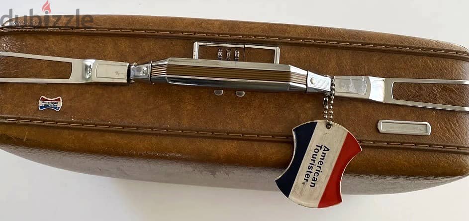 1 American Tourister Briefcase + 1 Samsonite Briefcase 4