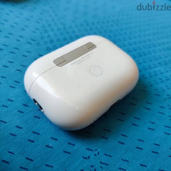 charging case airpods pro 2 كيس شاحن ايربودز برو 2 1