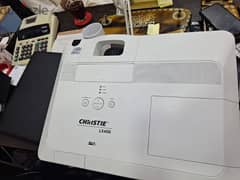 بروجكتور CHRISTIE LX400 وارد الكويت بحالة الزيرو