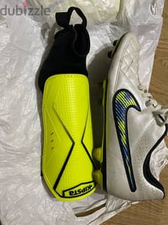 حذاء نايك أصلي (Nike Tempo) مع واقي للركبة والكعب كيبستا 0