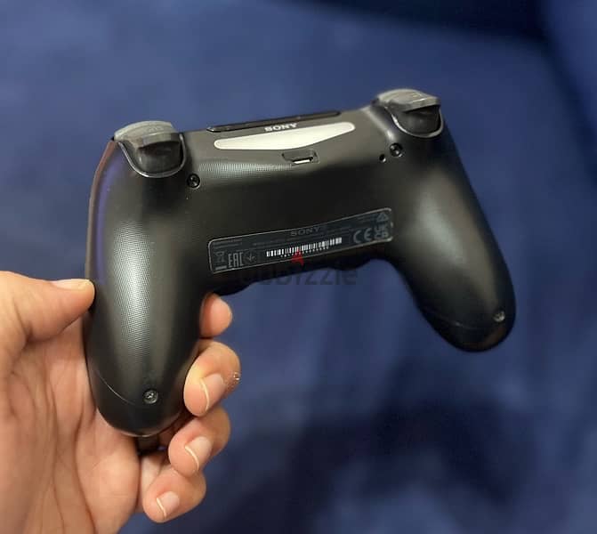 PS4 Pro Controller دراع بلايستيشن ٤ برو كسر زيرو 1