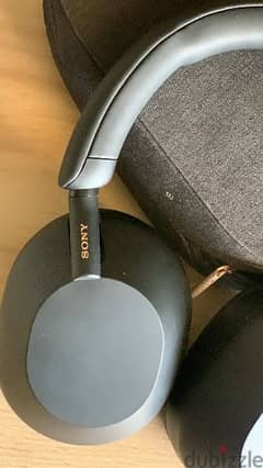 Sony WH-1000XM5 headphone