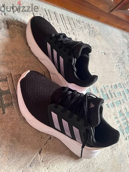 Adidas original running shoes 2