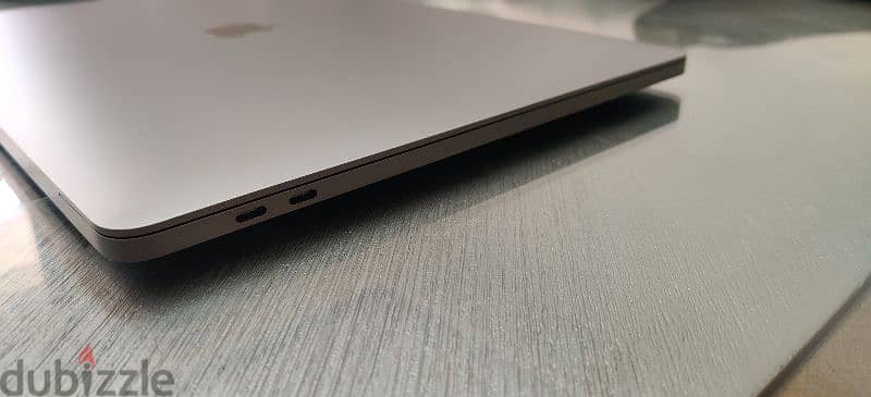 MacBook Pro 2019 16 inch - Core i7 - 500 SSD - 16 RAM 3