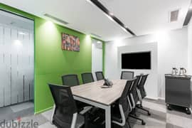مساحة مكتبية خاصة مصممة وفقًا لاحتياجات عملك الفريدة فيMaadi Club