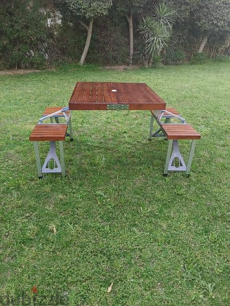 picnic table 0