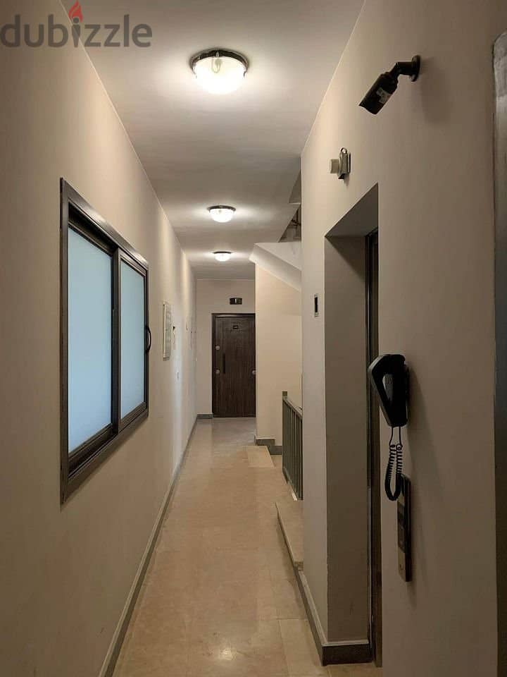 Finished penthouse with private entrance for sale in Fifth Square Al Marasem  Bua 165  meters, and the roof is 107meters   Immediate receipt and ready 9