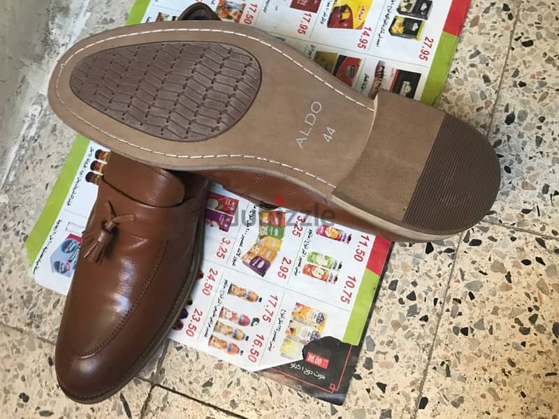 حذاء براند صناعة كندية ماركة ( ALDO ) جديد مقاس 44 2