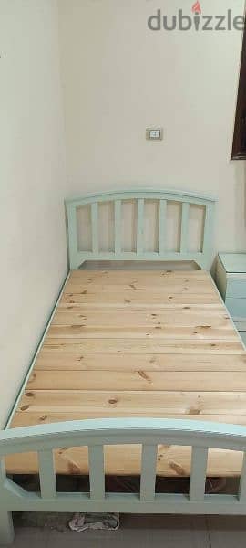 سرير أطفال ١١٠ فى مترين خشب زان و مله سويد لم يستخدم 2