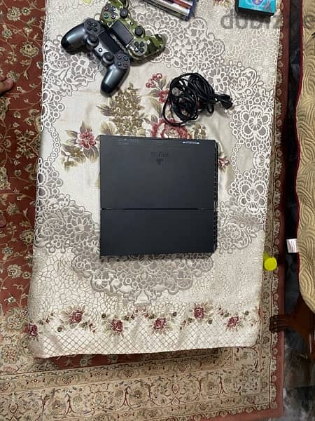 Fat playstation 4 1Tb, 2Controllers and games 3