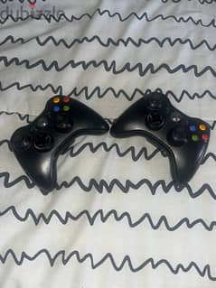 xbox 360 original 2 controllers & 3 games gift