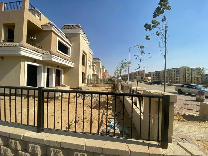At the best price, villa for sale 295 sqm with garden ultra super lux ready to move in Sarai Al Mostakbal City Compound 6