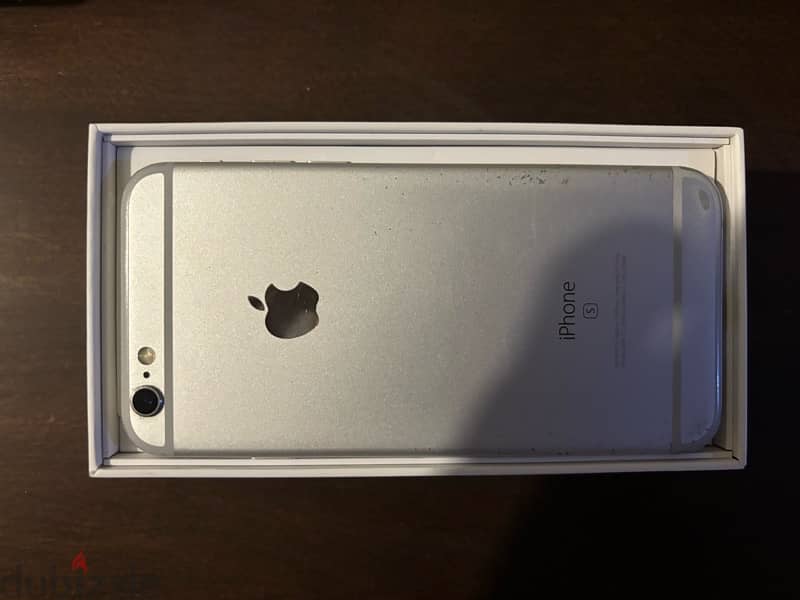 iphone 6s 64gb in very good condition 80% battery 2