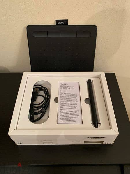 wacom intous pro small graphic tablet (almost new) 2