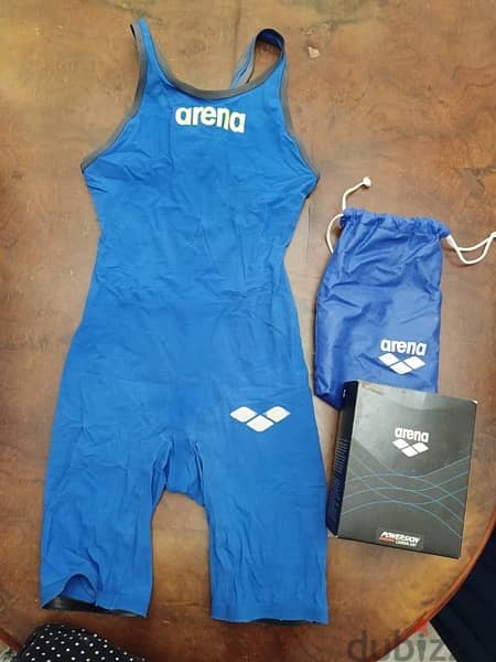 arena carbon swimsuit 1