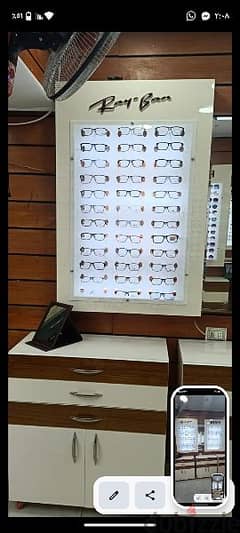 ديكور محل نظارات مستعمل