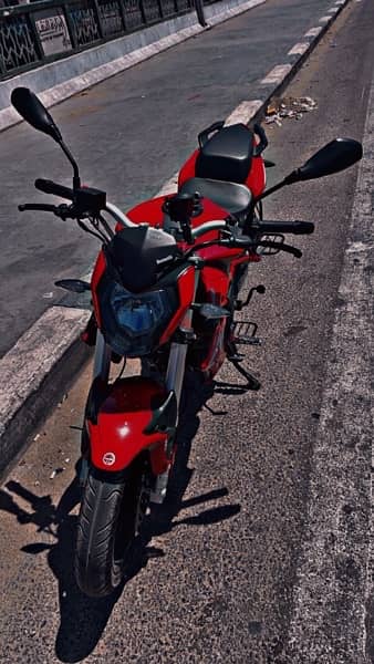 benelli tnt 150i 2023