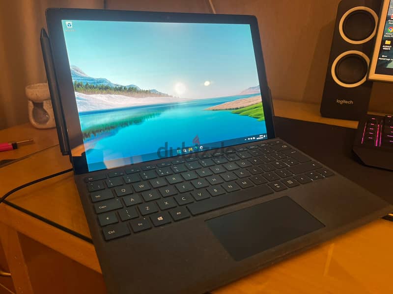Microsoft surface Pro 6 with Pen and Keyboard 3
