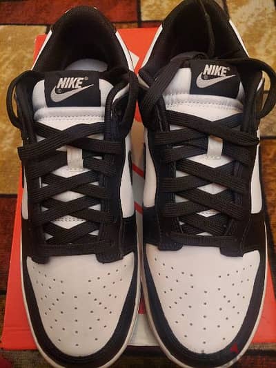 Authentic Nike Dunks low "Pandas"