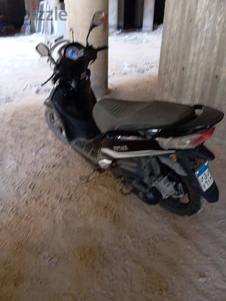 اسكوتر فيجورى st blus 200cc 1