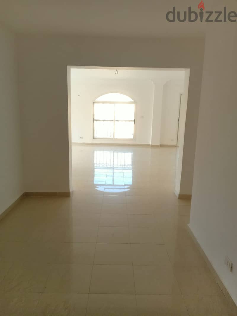 245 sqm Apartment for Sale in Madinaty at a Special Price Directly Opposite the Club with Garden View in B1 11