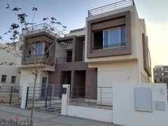 Twin house for sale ready to move in the best location in New Cairo