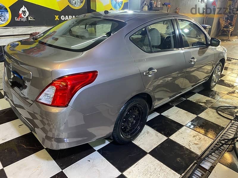 Nissan Sunny 2018 3