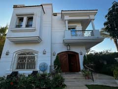 Stand-alone villa for sale, 350m, in El Shorouk City (behind Terrace Mall El Shorouk 2)