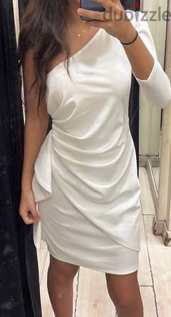 Off-white dress