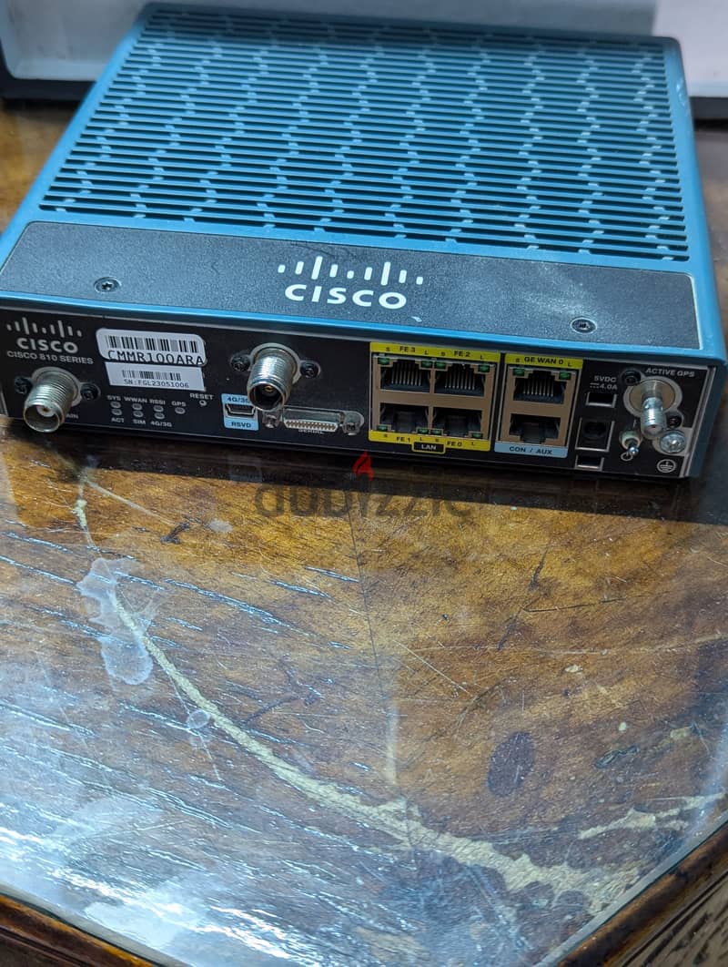 راوتر cisco 819-4g 9