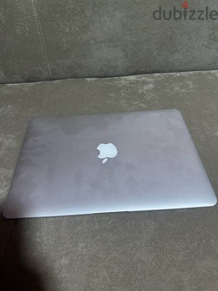 MacBook Air 2017 rare condition 1