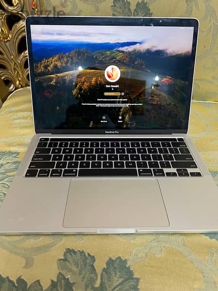 2020 MacBook Pro core i7 13inch 7
